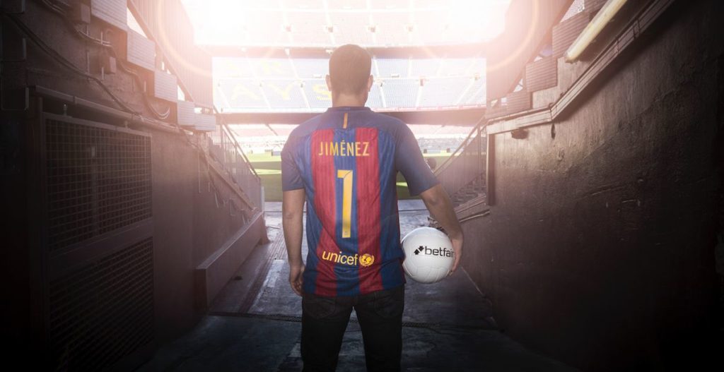 zbetfair-super-fan-luis-jimenez-walks-out-the-tunnel-to-the-hallowed-turf-at-camp-no